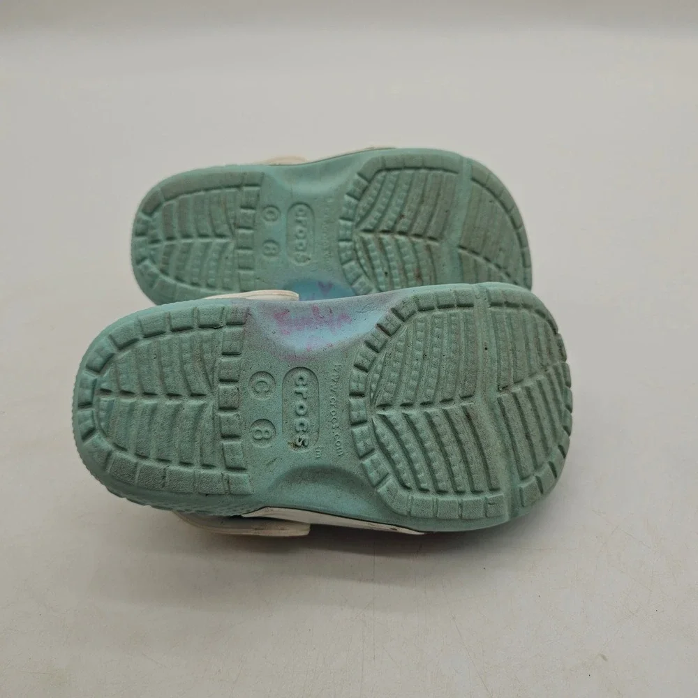 Toddler girl Crocs Disney  Frozen 2 Size 8 shoes